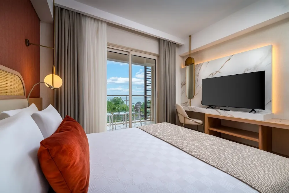 Main Building Suite Sea View