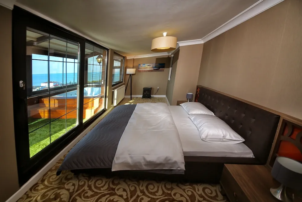 Sky Suite - Spa Bathtub