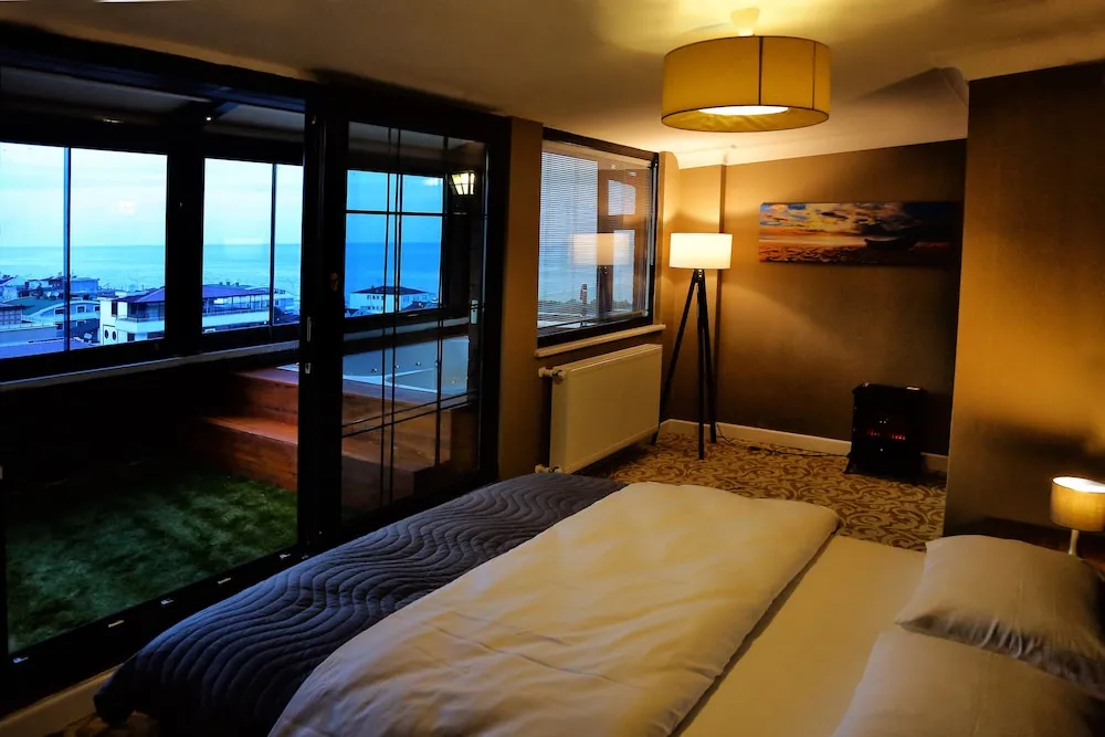 Sky Suite - Spa Bathtub