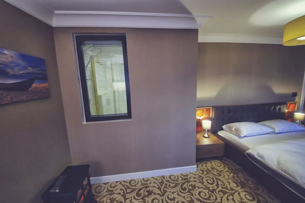 Sky Suite - Spa Bathtub