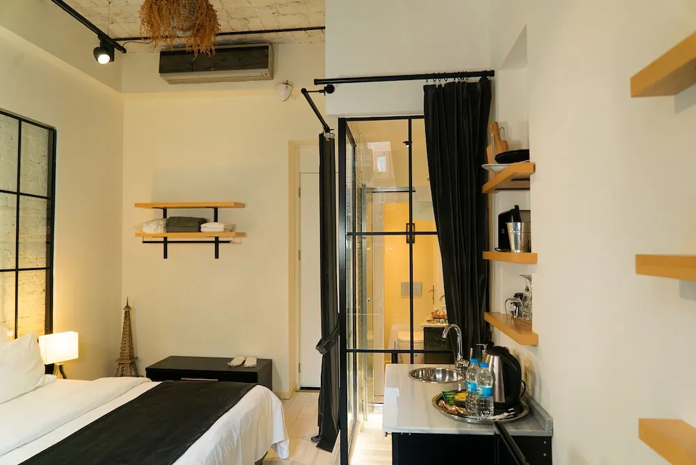 Superior Stüdyo, Şehir Manzaralı