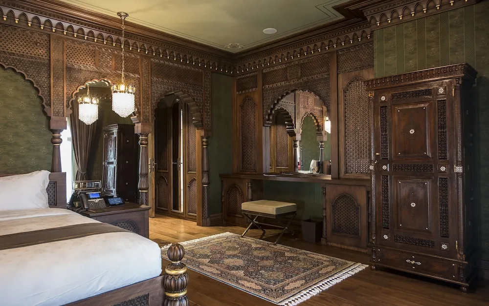 Sultan Suite