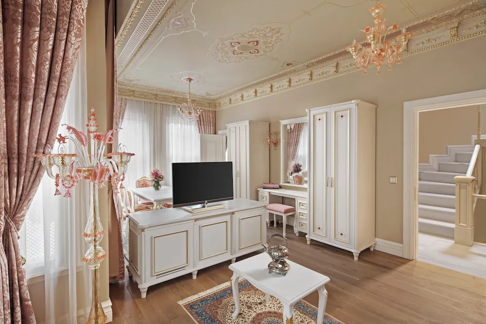 Luxury Villa