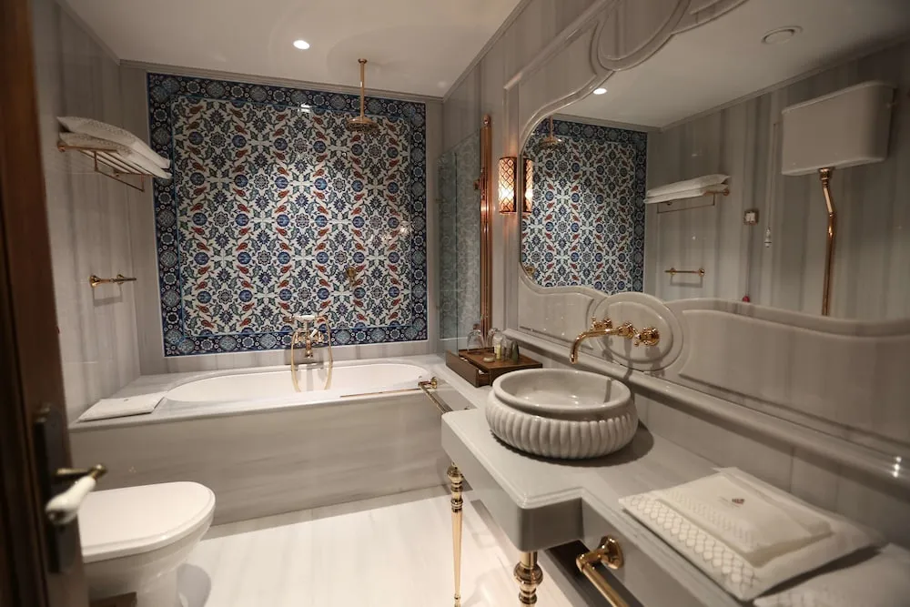 Deluxe French Sea View