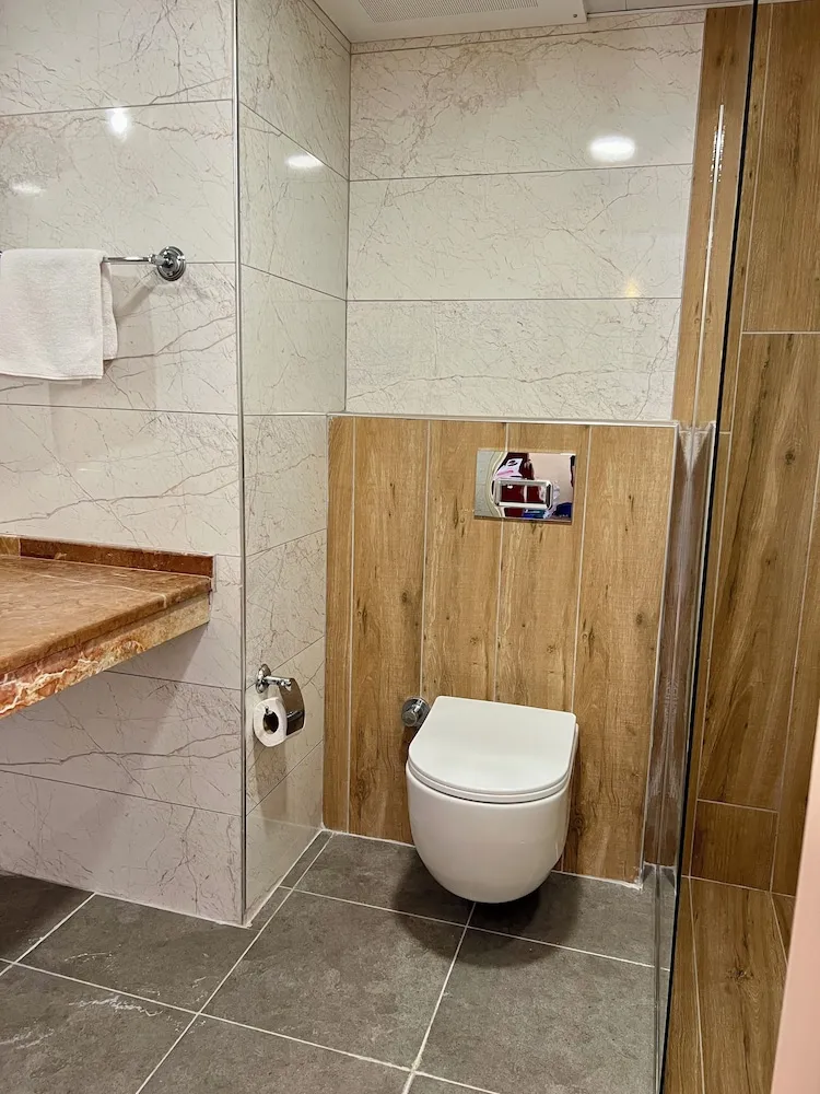 Apart Daire, 1 Yatak Odası, Sigara İçilmez, Havuz Manzaralı