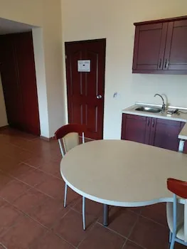 Lemas Suite Hotel