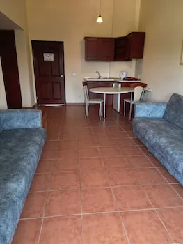 Lemas Suite Hotel