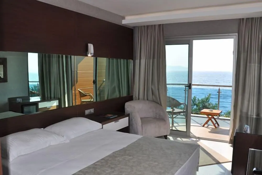 Deluxe Tek Büyük Yataklı Oda