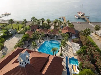 Club Akman Beach Hotel