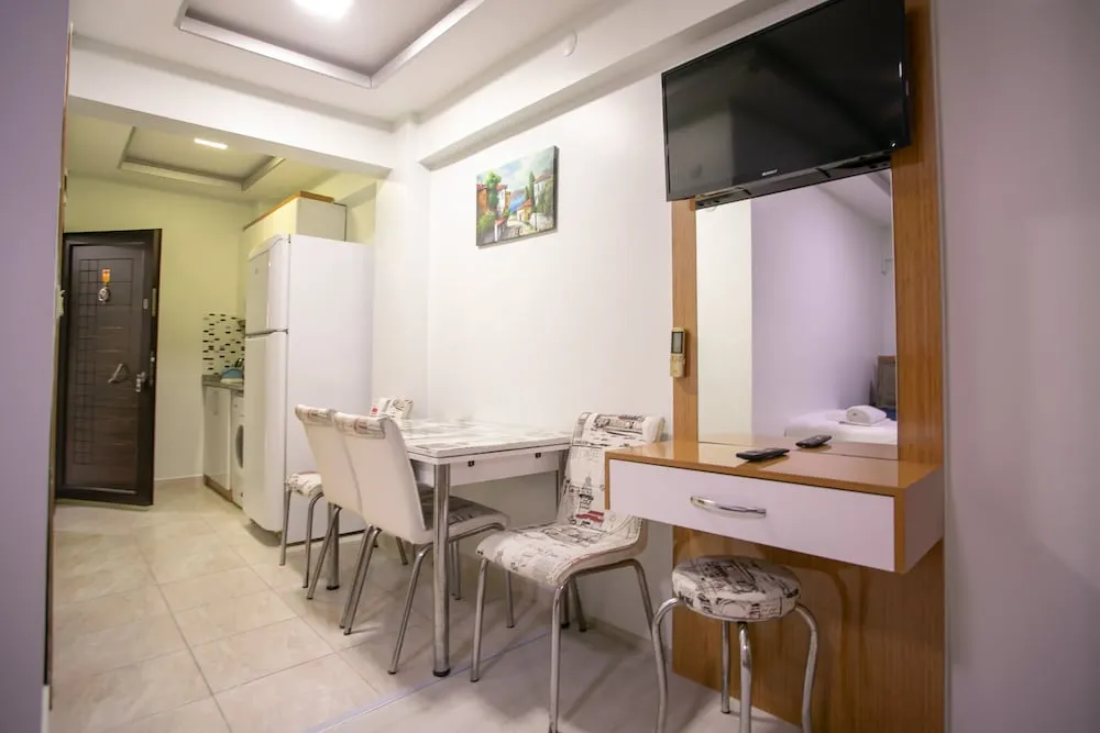 Apart Daire, 2 Yatak Odasi , Giris Kat (5 People)