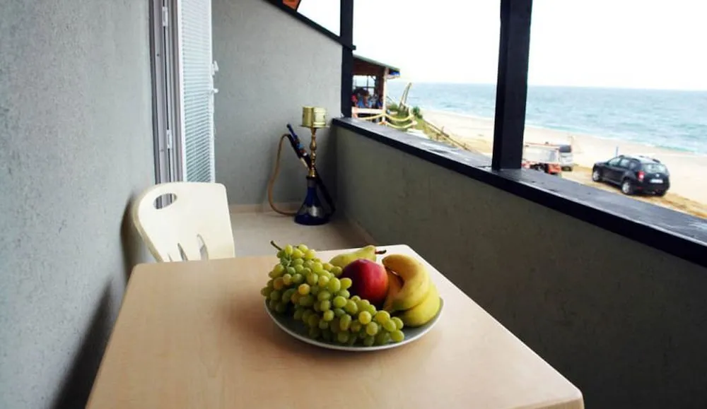 Tek Büyük Yataklı Oda, Balkon