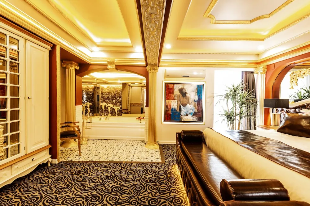 King Suite with Jacuzzi