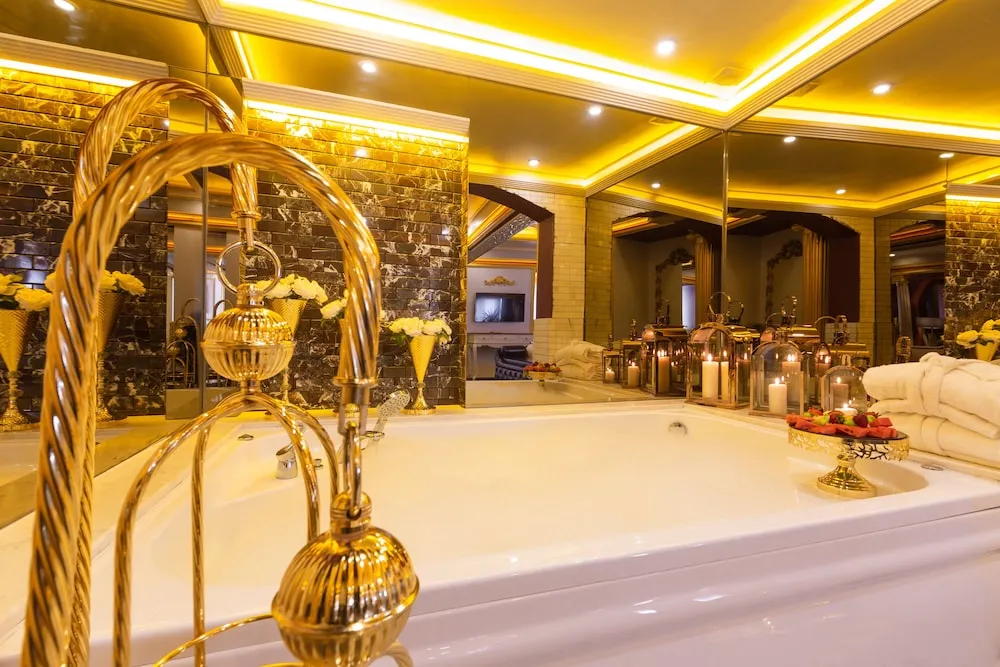 King Suite with Jacuzzi