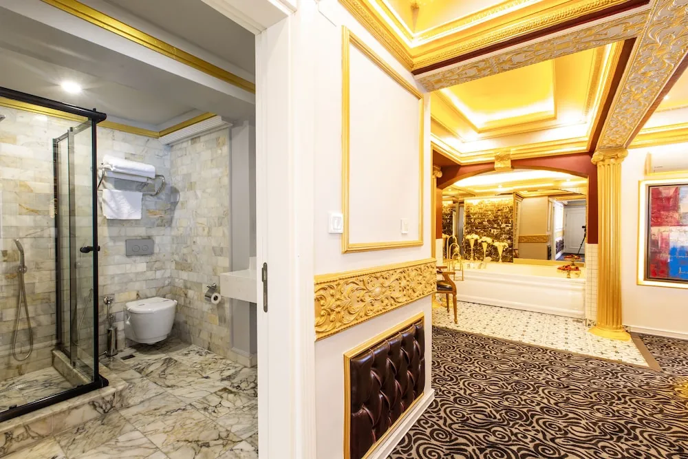 King Suite with Jacuzzi