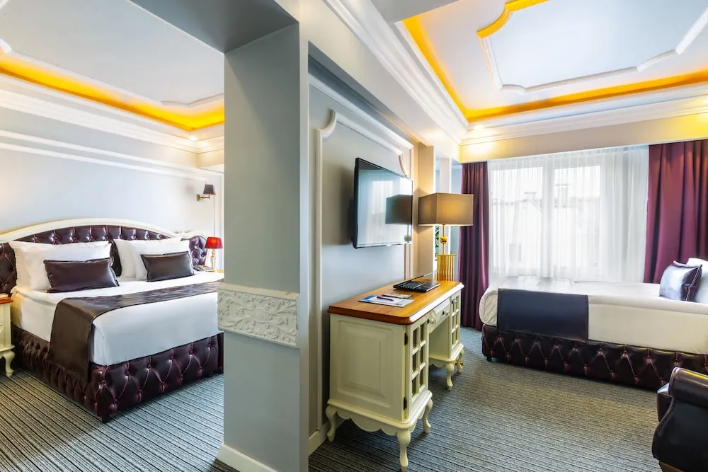 Triple Room