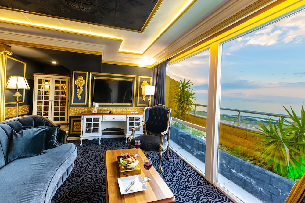 Çatı Katı Süiti (Penthouse), Sıcak Su Küveti, Deniz Manzaralı