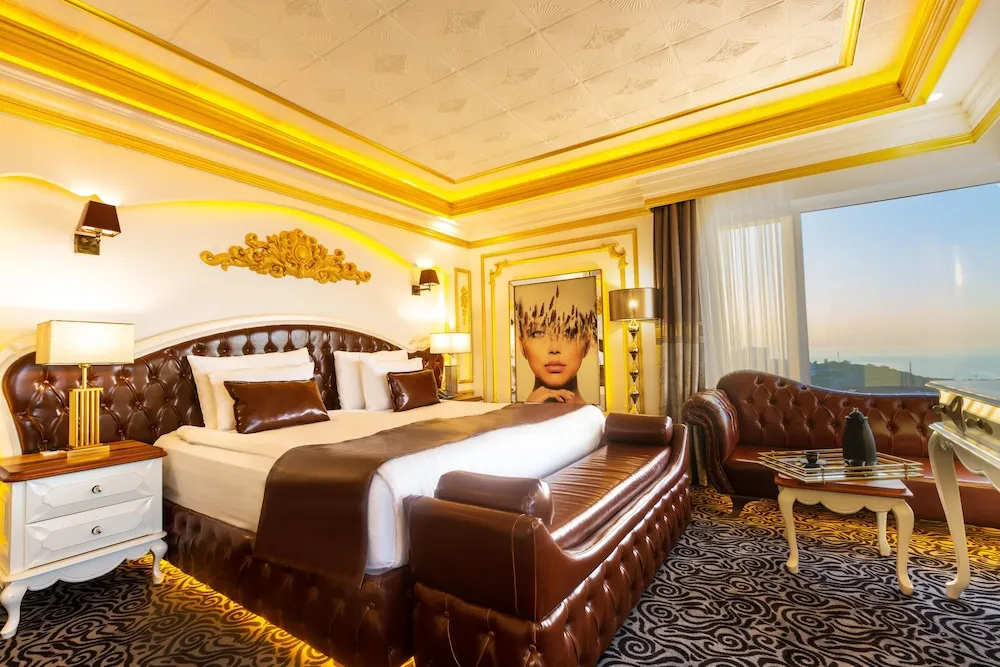 Queen Suite sea view with Jacuzzi