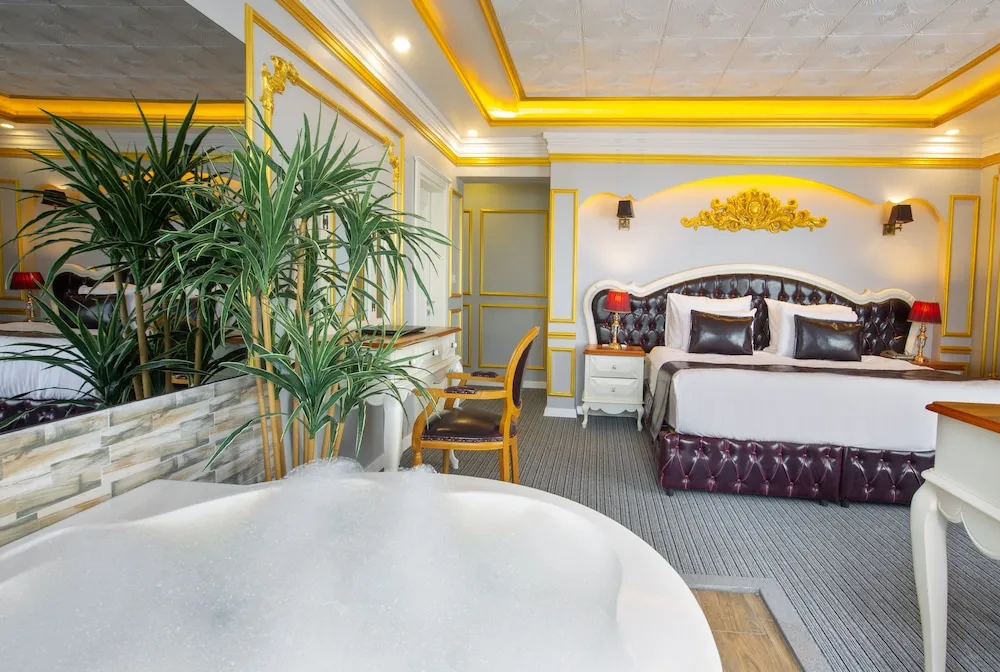 Queen Suite sea view with Jacuzzi
