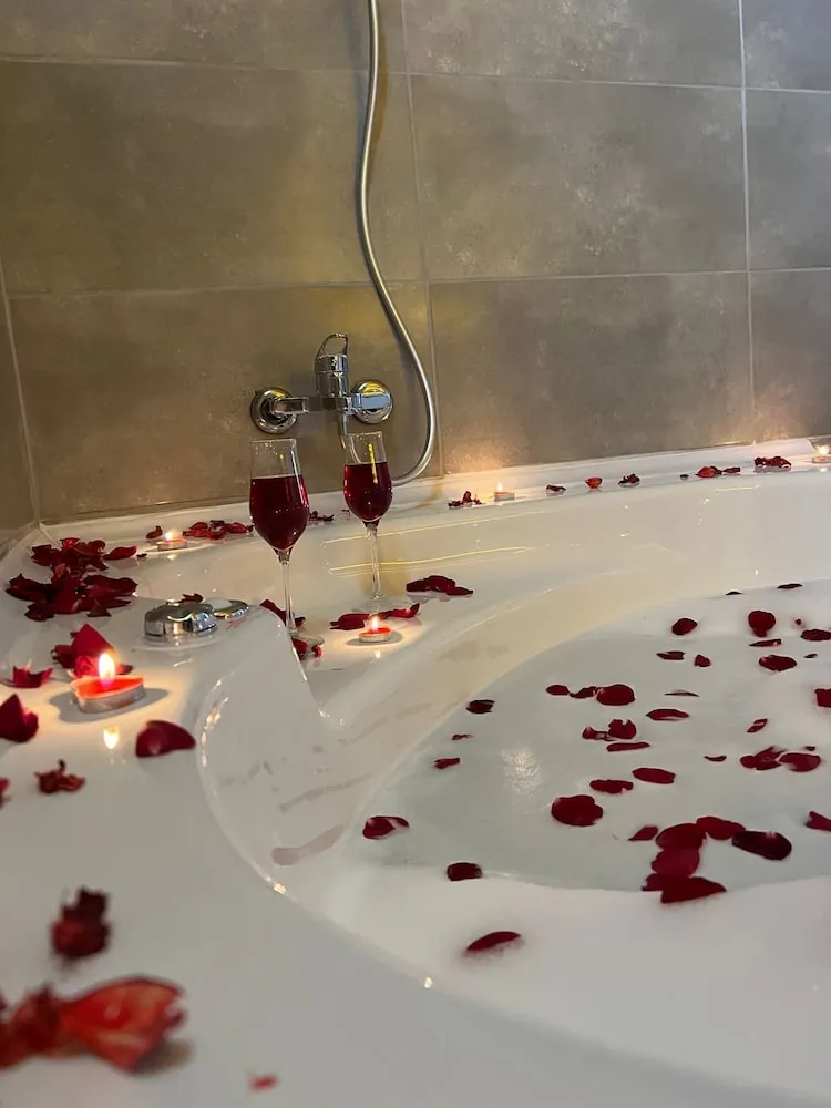Exclusive Tek Büyük Yataklı Oda, Sıcak Su Küveti