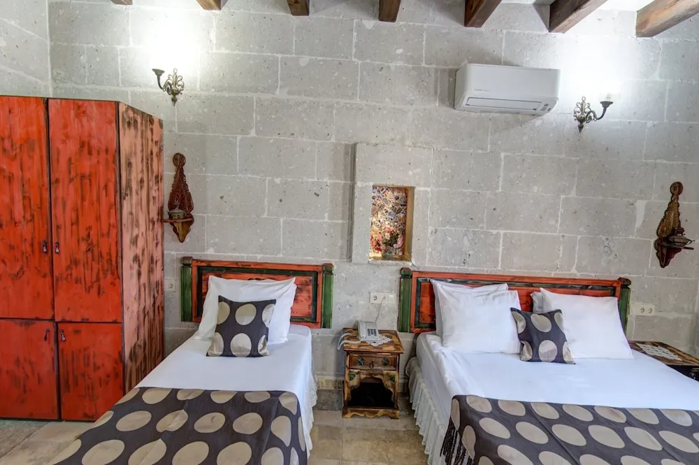 Deluxe Üç Kişilik Oda