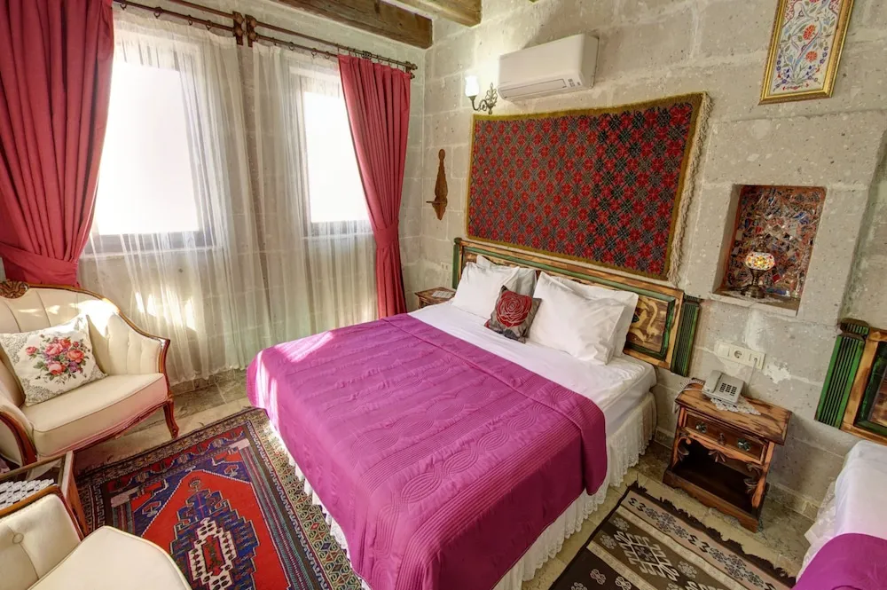 Deluxe Üç Kişilik Oda