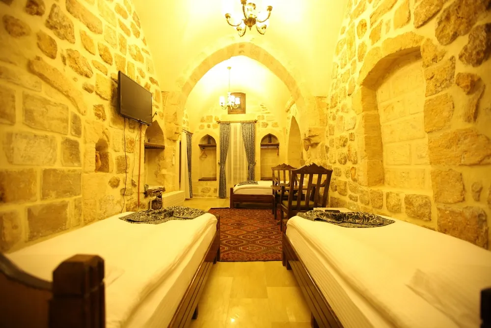Deluxe Üç Kişilik Oda