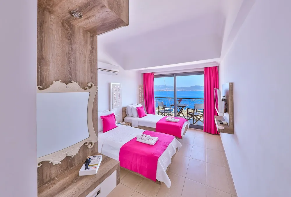 İki Ayrı Yataklı Oda, Balkon, Deniz Manzaralı