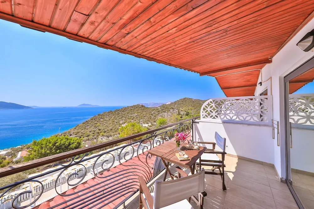 Superior Tek Büyük Yataklı Oda, Balkon, Deniz Manzaralı