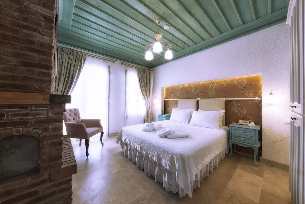 Deluxe Tek Büyük Yataklı Oda (Nature View)