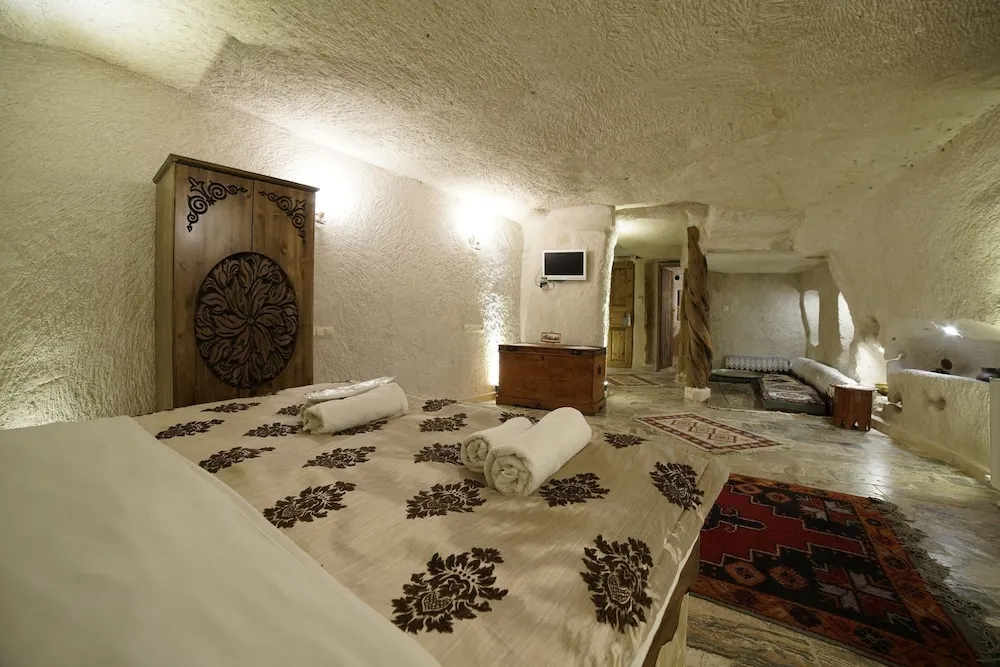 Cave Double Room