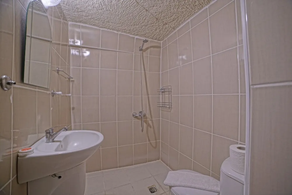 Ekonomic Cave Double Room