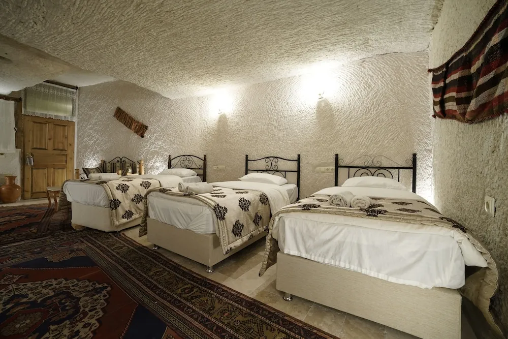 Cave Triple Room