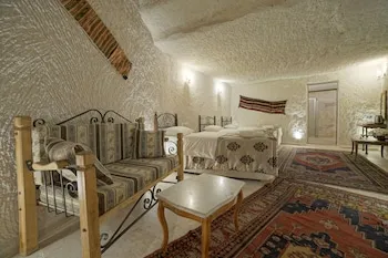 Melek Cave Hotel