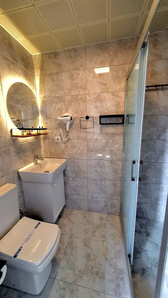 Superior Oda, Balkon, Kısmi Deniz Manzaralı