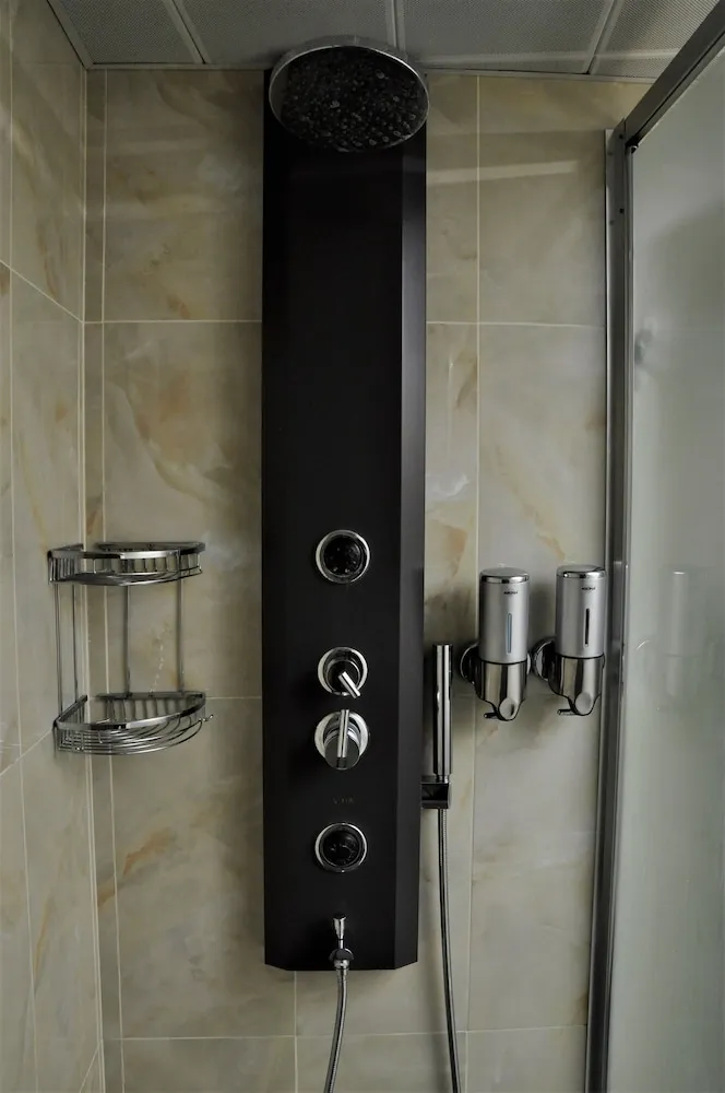 Deluxe Üç Kişilik Oda