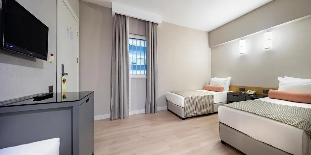 Family Room Garden View