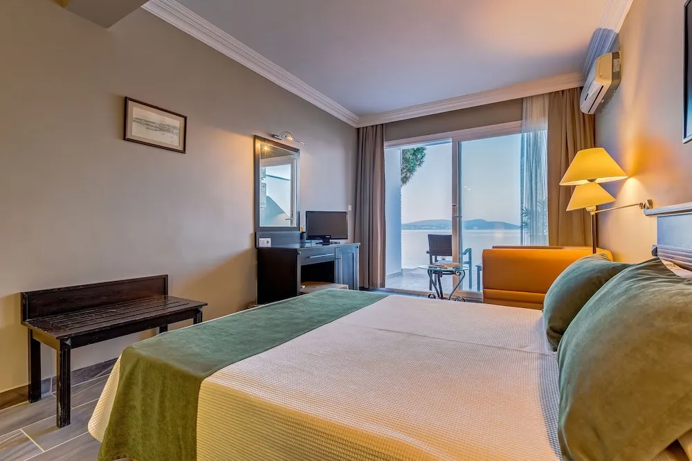Triple Room, Sea View (Additional bed)