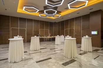 Holiday Inn Kayseri - Düvenönü, bir IHG oteli