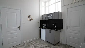 Ece Suit Büyükada