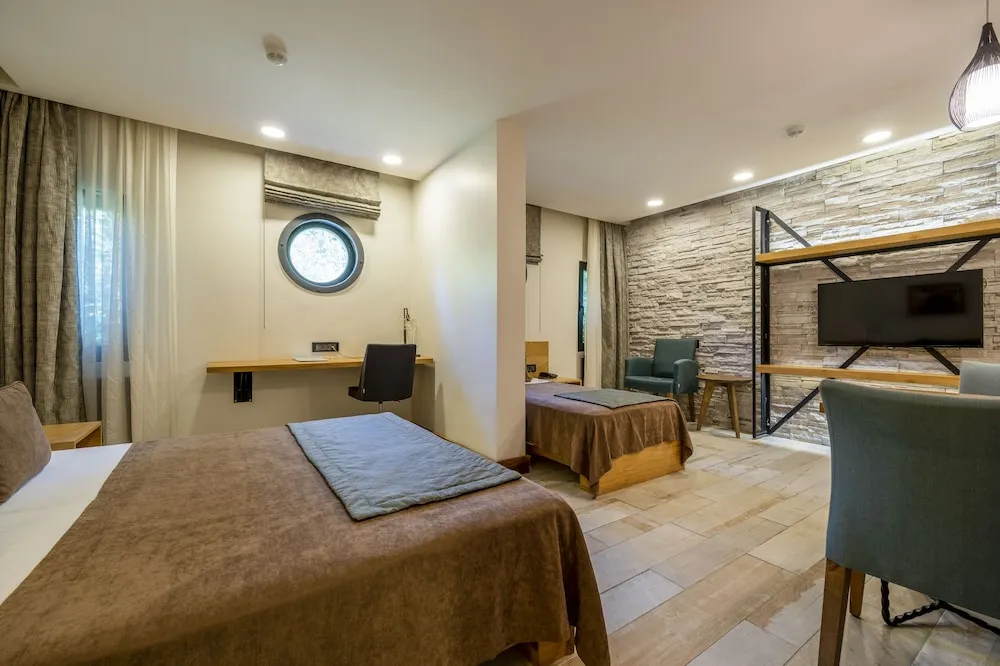 Family Stüdyo, 2 Yatak Odası, Küçük Mutfak, Bahçeli