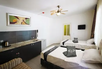 Gold Twins Boutique Hotel