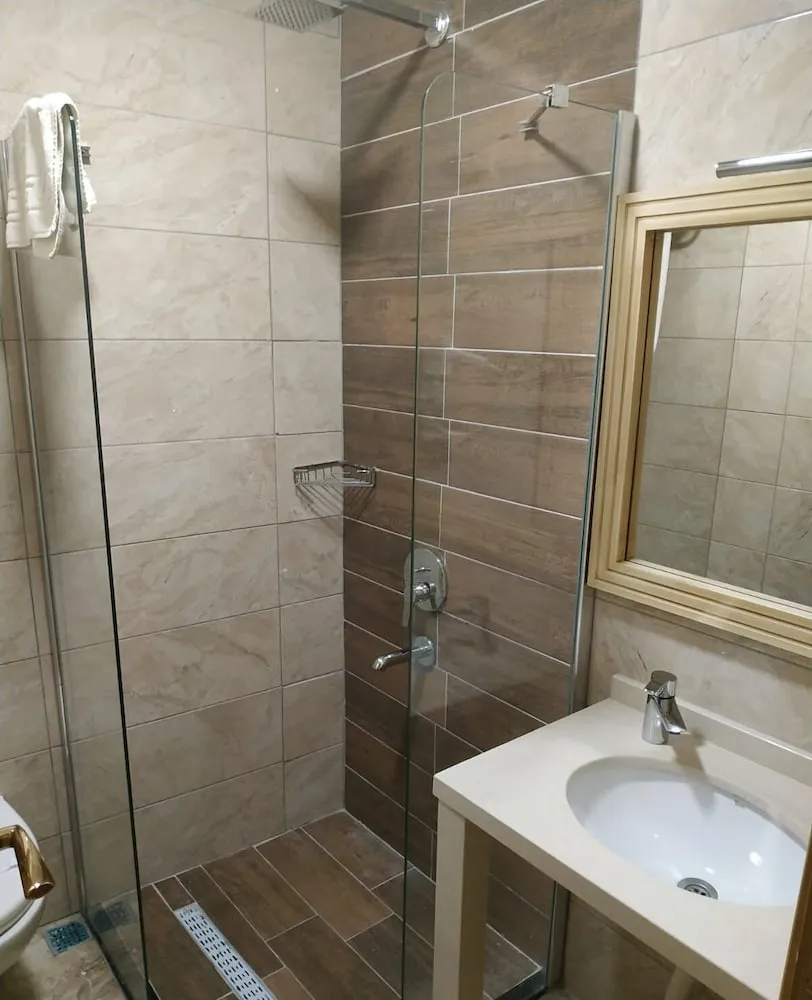 Comfort Üç Kişilik Oda, 3 Tek Kişilik Yatak