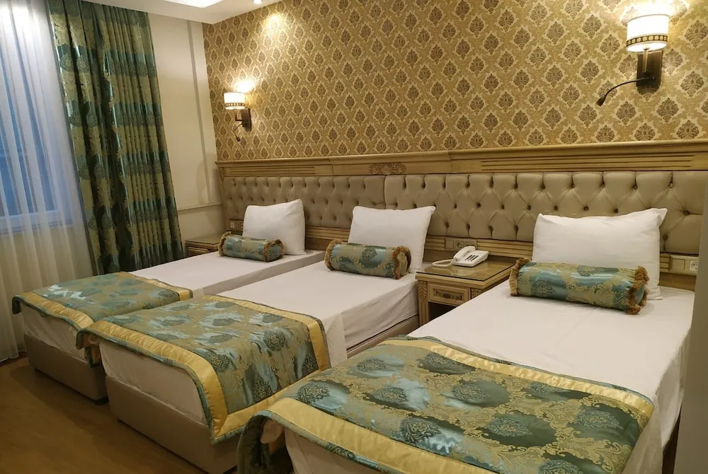 Comfort Üç Kişilik Oda, 3 Tek Kişilik Yatak