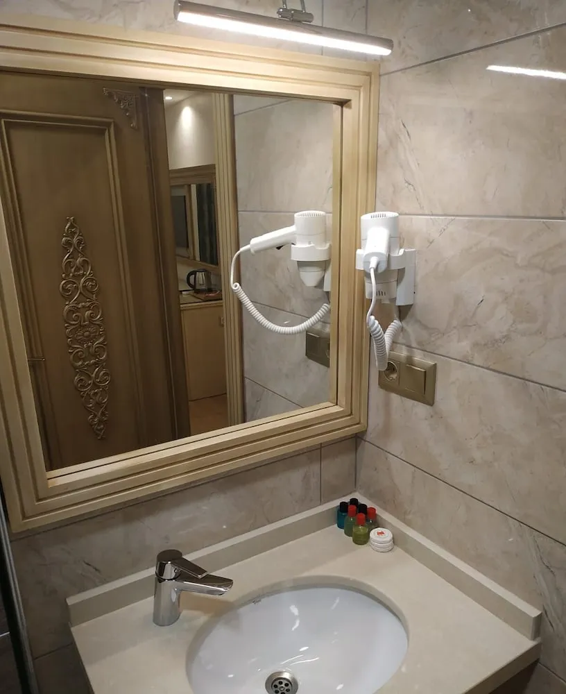 Comfort Üç Kişilik Oda, 3 Tek Kişilik Yatak