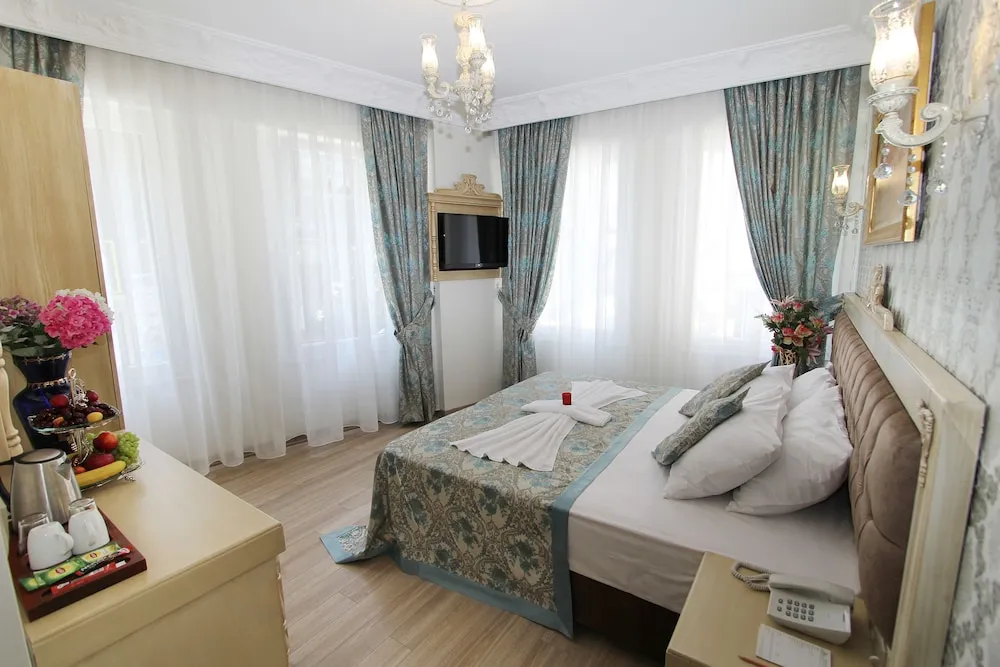 Standard Tek Büyük veya İki Ayrı Yataklı Oda