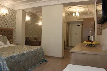 Apple Tree Hotel