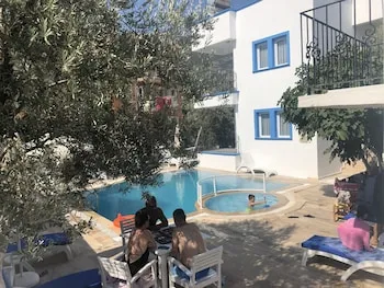 Lizo Hotel