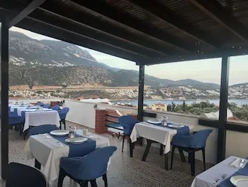 Lizo Hotel