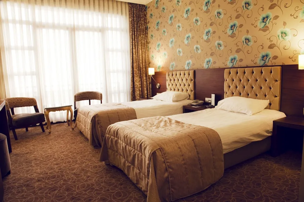 Deluxe Tek Büyük Yataklı Oda, Bahçe Manzaralı