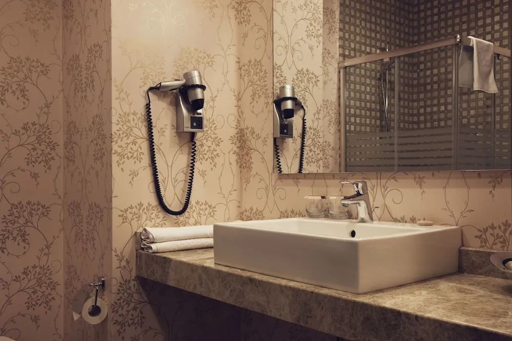 Deluxe Tek Büyük Yataklı Oda, Bahçe Manzaralı